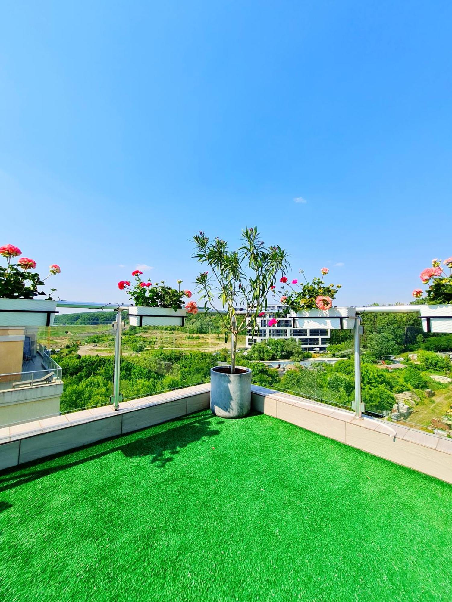 Penthouse View Aeroport Iasi 2 Apartment Exterior foto