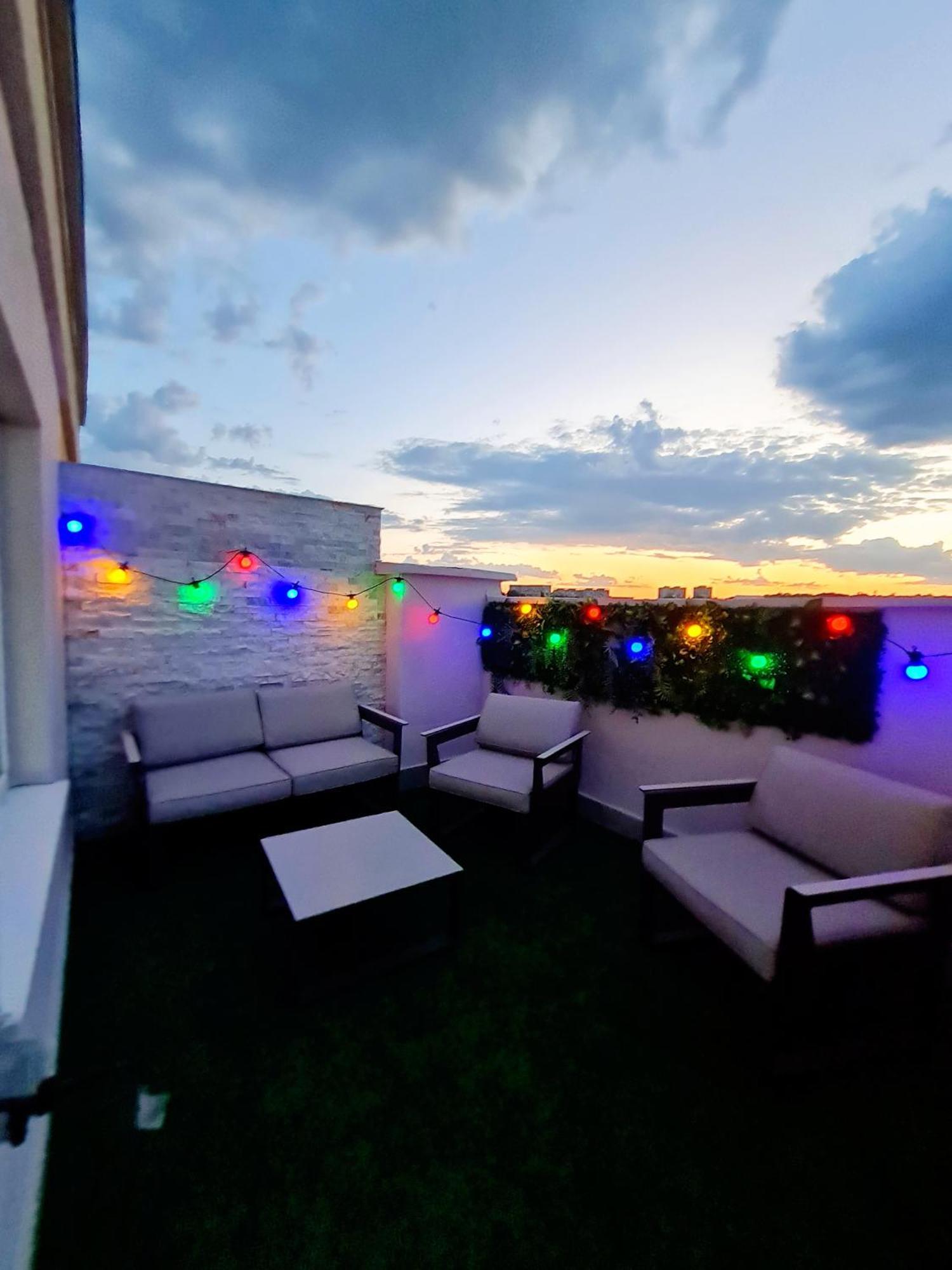 Penthouse View Aeroport Iasi 2 Apartment Exterior foto