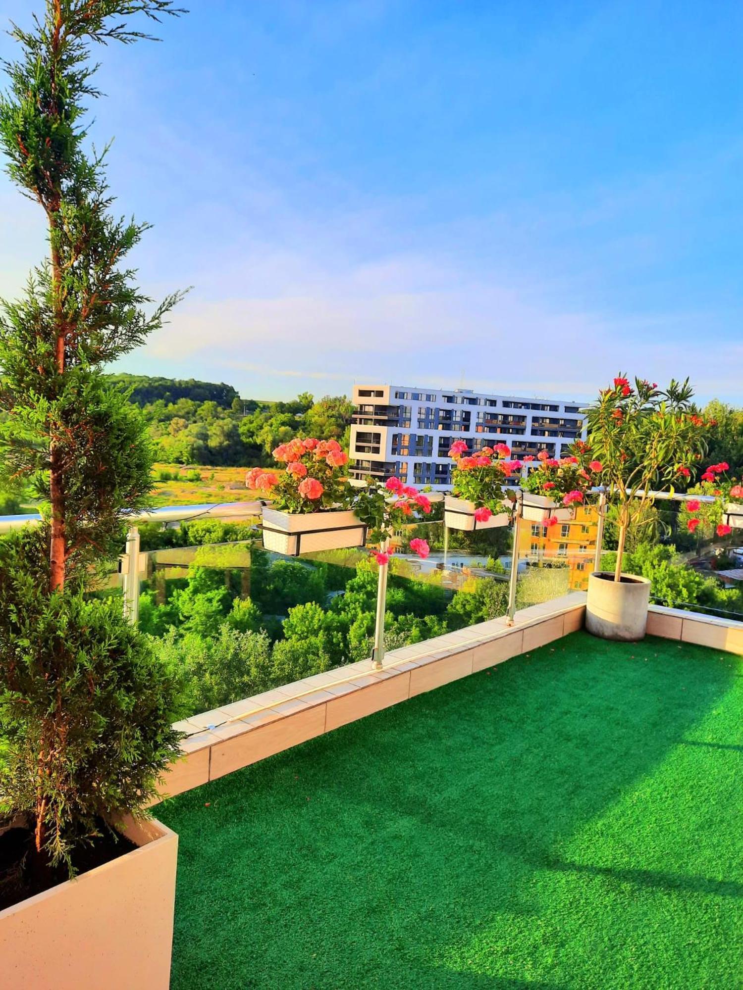 Penthouse View Aeroport Iasi 2 Apartment Exterior foto