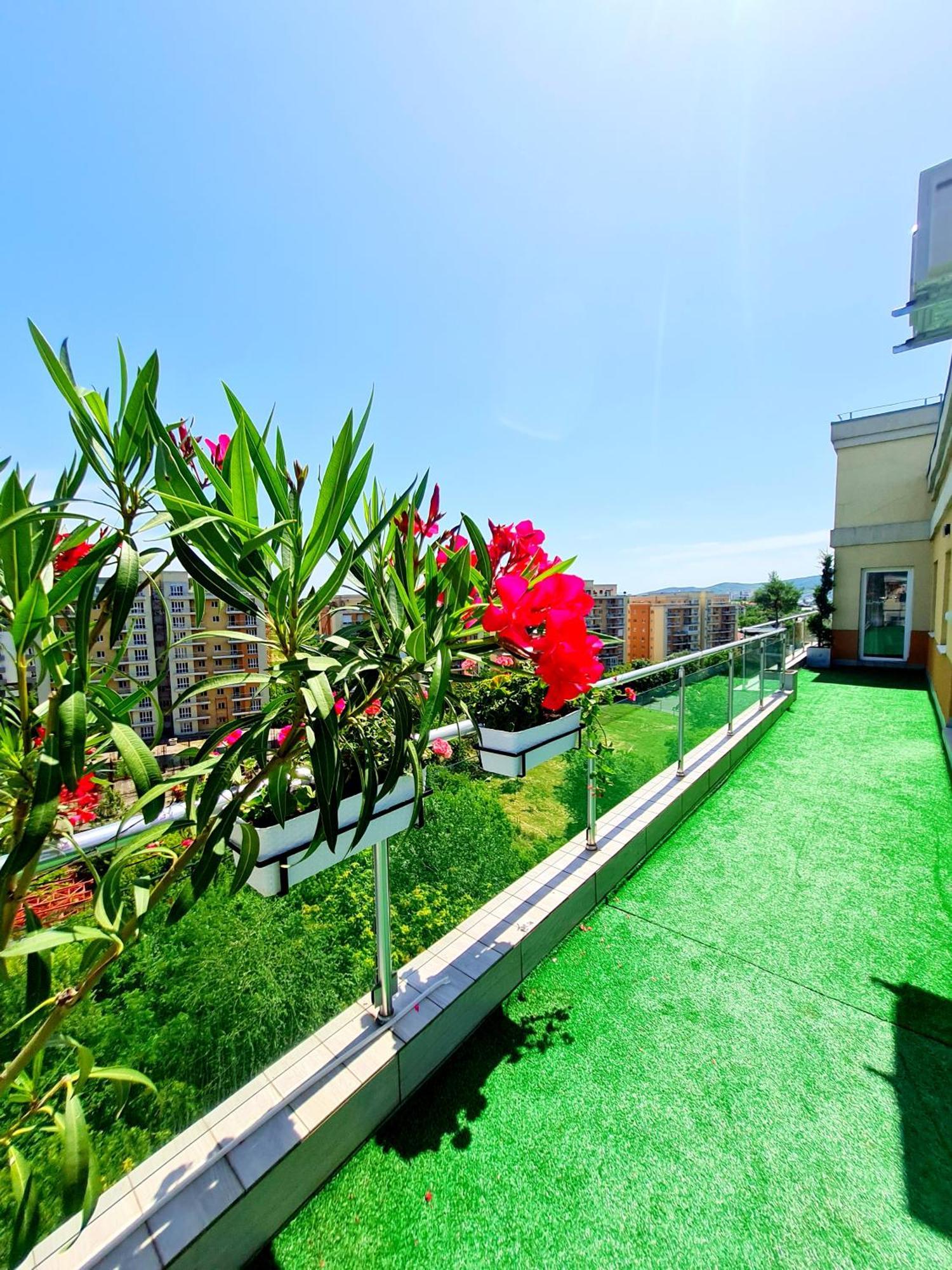 Penthouse View Aeroport Iasi 2 Apartment Exterior foto