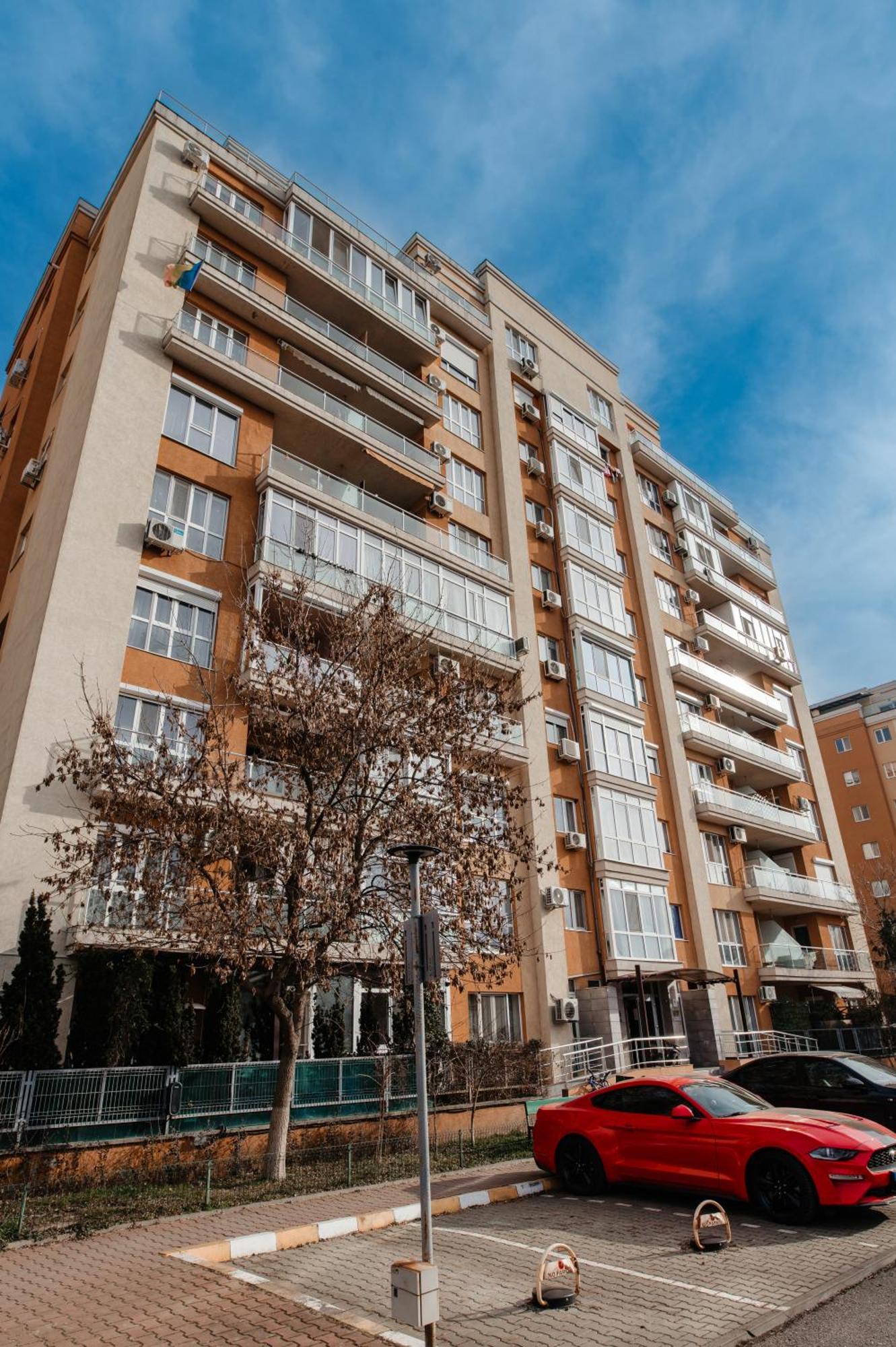 Penthouse View Aeroport Iasi 2 Apartment Exterior foto